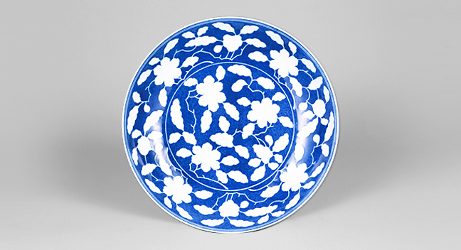 Dish with Magnolia Design